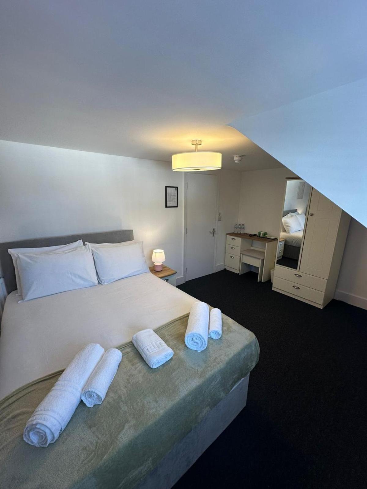 Cambridge Central Rooms - Tas Accommodations 외부 사진