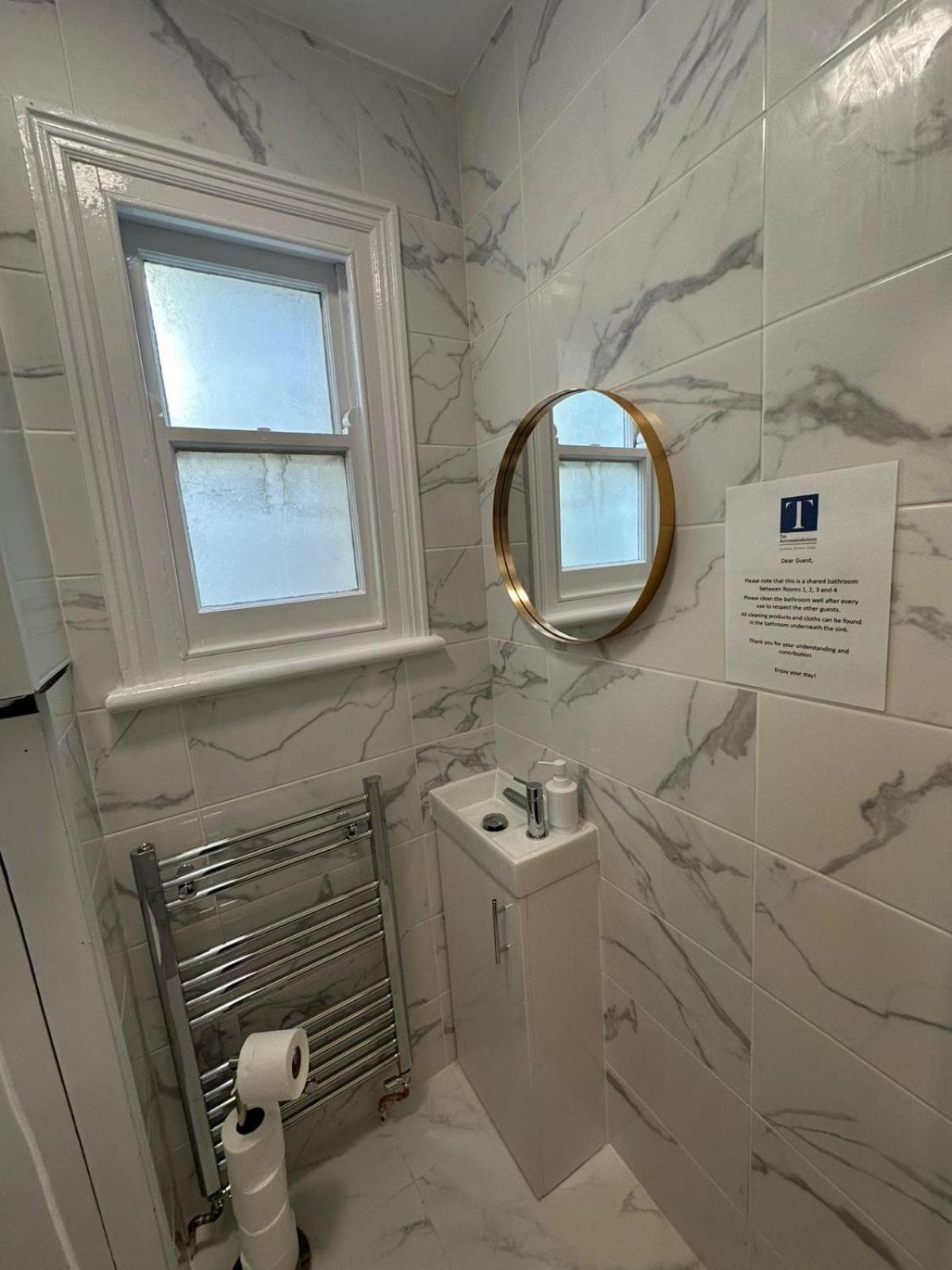 Cambridge Central Rooms - Tas Accommodations 외부 사진