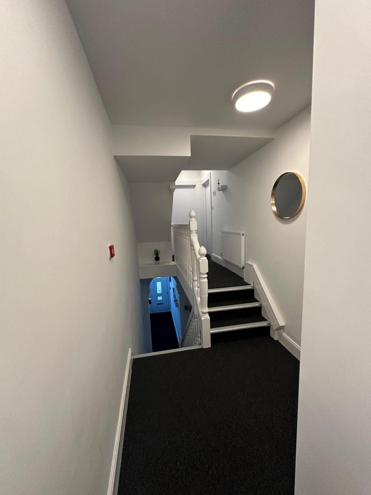 Cambridge Central Rooms - Tas Accommodations 외부 사진