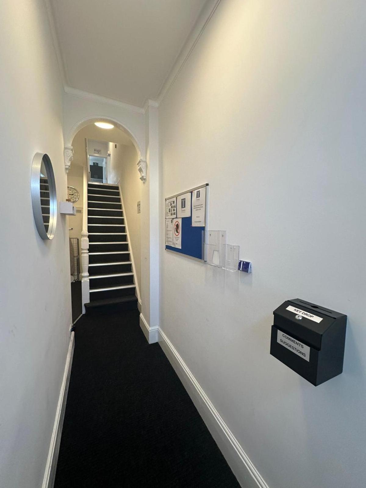 Cambridge Central Rooms - Tas Accommodations 외부 사진