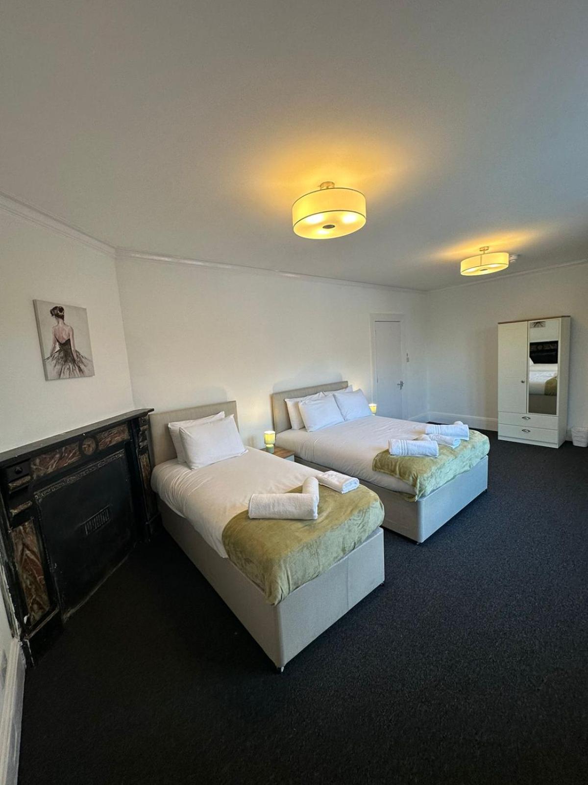 Cambridge Central Rooms - Tas Accommodations 외부 사진