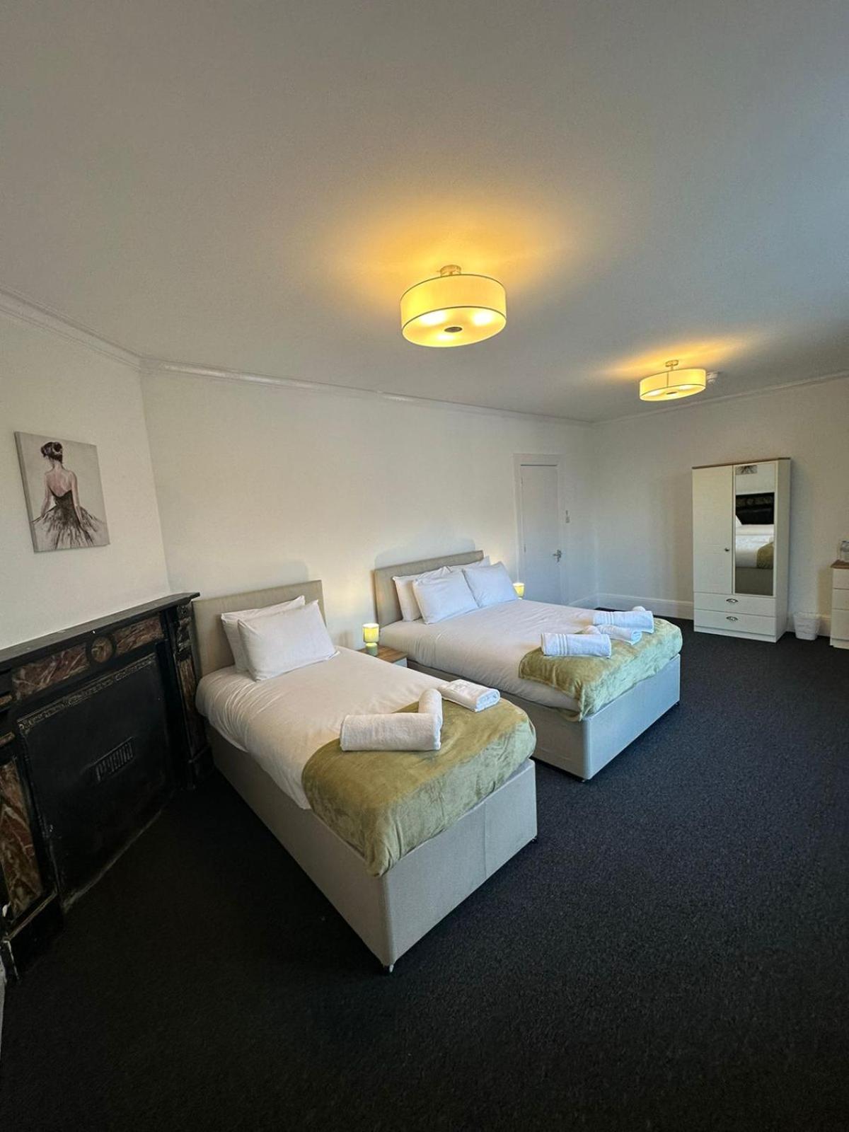 Cambridge Central Rooms - Tas Accommodations 외부 사진
