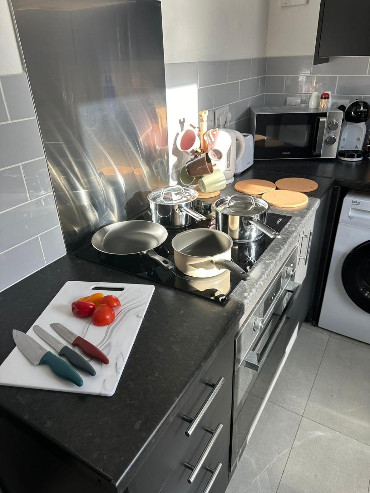 Cambridge Central Rooms - Tas Accommodations 외부 사진