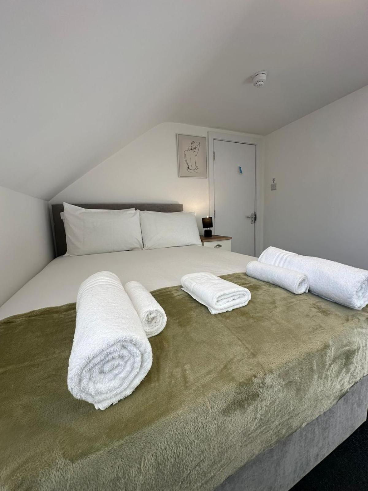 Cambridge Central Rooms - Tas Accommodations 외부 사진