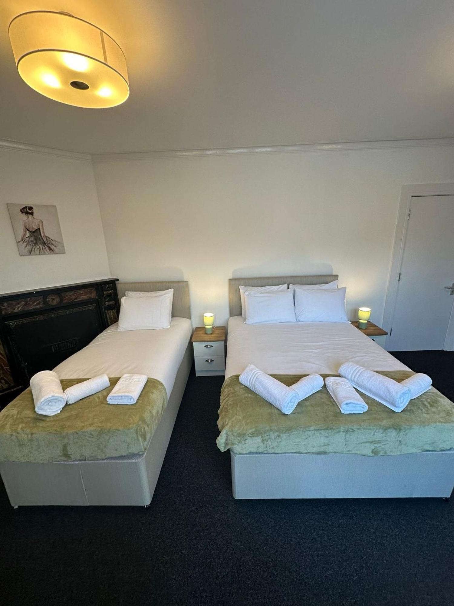 Cambridge Central Rooms - Tas Accommodations 외부 사진